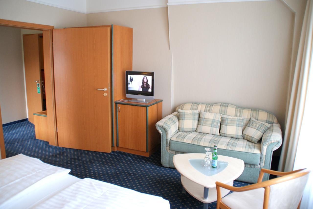 Отель Strandhotel Nordischer Hof Кюлунгсборн